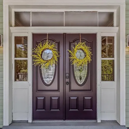 The Grand Castalian Inn Bed And Breakfast-2